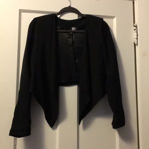 H&M black cropped jacket